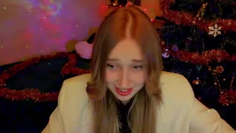 Lina online show from 12-28-24, 08:04