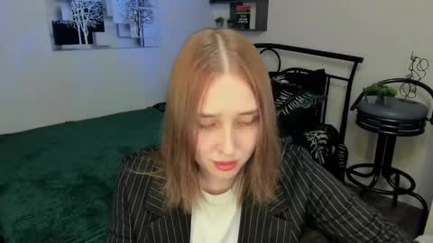 Lina online show from 03-05-25, 08:53