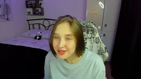 Lina online show from 11-26-25, 10:22