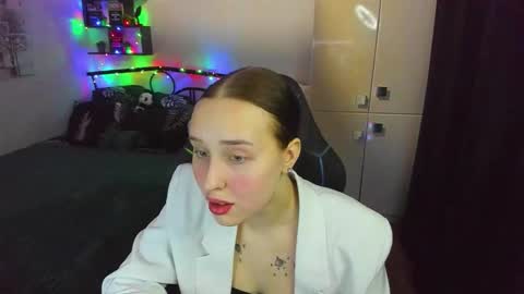 Lina online show from 02-09-26, 10:25