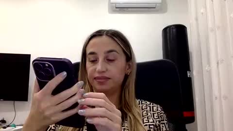 linavora online show from 12-13-25, 08:14