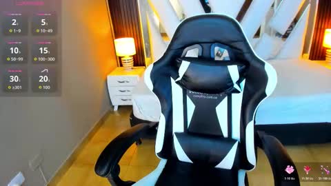  Linda  online show from 11-21-25, 06:17