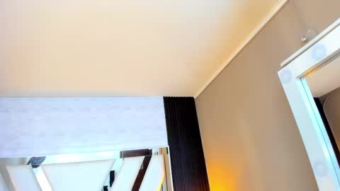  Linda  online show from 11-29-25, 06:11