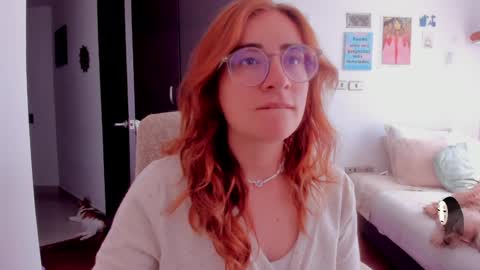 Snapshot of linda_giggle chatting on 12-11-24, 04:53 Giggles  online show from 12-11-24, 04:53