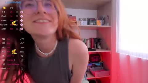 Snapshot of linda_giggle chatting on 02-25-25, 07:03 Giggles  online show from 02-25-25, 07:03