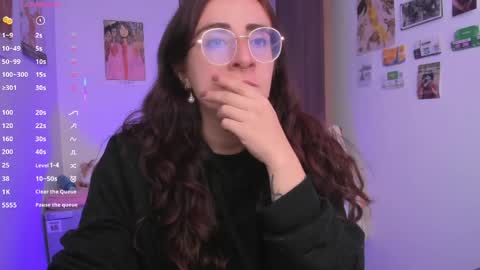 Giggles  online show from 03-30-26, 08:32