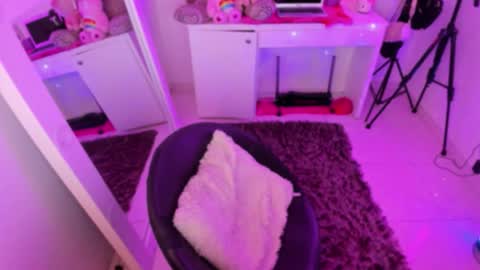 Snapshot of linda_milleer_ chatting on 10-26-25, 03:56 Lindaa maria online show from 10-26-25, 03:56