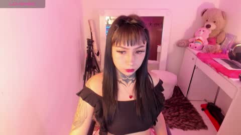 Snapshot of linda_milleer_ chatting on 11-09-25, 03:16 Lindaa maria online show from 11-09-25, 03:16