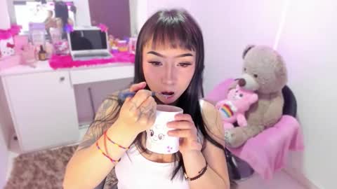 Snapshot of linda_milleer_ chatting on 11-19-25, 07:08 Lindaa maria online show from 11-19-25, 07:08