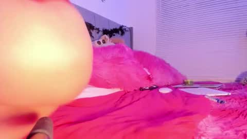 Snapshot of linda_milleer_ chatting on 11-27-25, 02:13 Lindaa maria online show from 11-27-25, 02:13