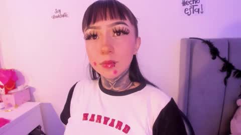 Snapshot of linda_milleer_ chatting on 11-30-25, 02:48 Lindaa maria online show from 11-30-25, 02:48