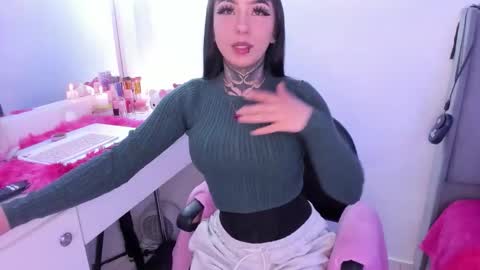 Snapshot of linda_milleer_ chatting on 12-04-25, 01:48 Lindaa maria online show from 12-04-25, 01:48