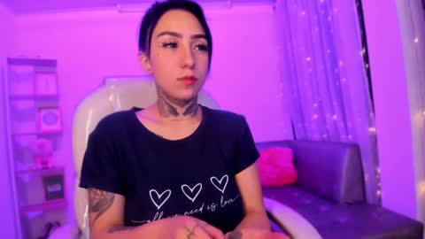 Snapshot of lindaa_miller chatting on 01-07-25, 06:27 linda miller online show from 01-07-25, 06:27