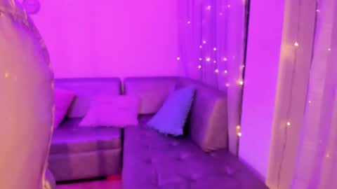 Snapshot of lindaa_miller chatting on 02-21-25, 03:45 linda miller online show from 02-21-25, 03:45