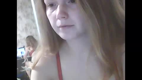 LindaAhSkys online show from 10-17-25, 11:57