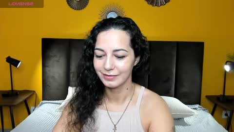 Linda online show from 03-05-25, 01:31