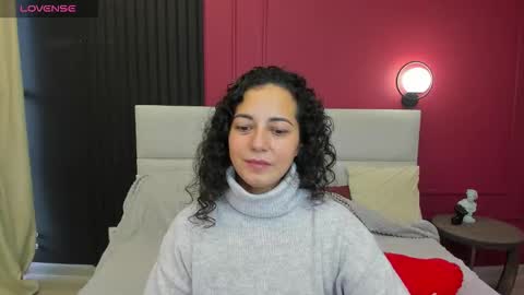 Linda online show from 09-25-25, 01:53