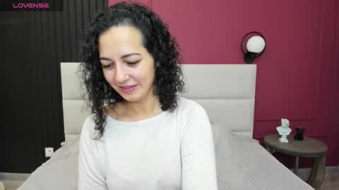 Linda online show from 09-28-25, 01:33
