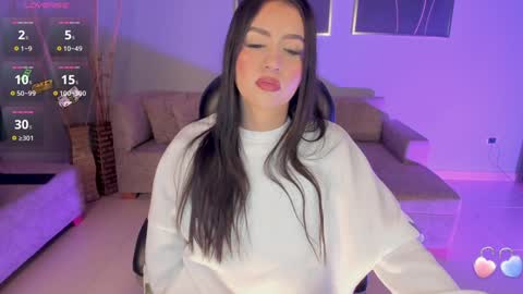 Lindsey Moss online show from 12-23-24, 06:11