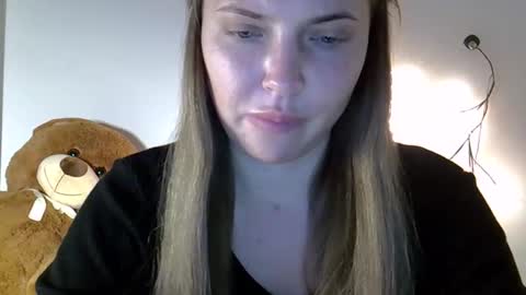 Anna online show from 03-31-26, 07:14