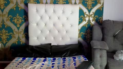 Snapshot of ling_ling24 chatting on 12-31-24, 09:10 ling ling24 online show from 12-31-24, 09:10