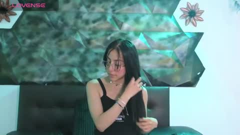 Snapshot of ling_ling24 chatting on 01-11-25, 09:36 ling ling24 online show from 01-11-25, 09:36