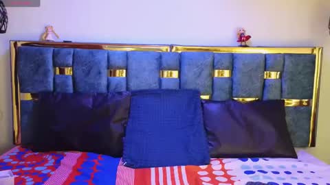 Snapshot of ling_ling24 chatting on 03-10-25, 03:56 ling ling24 online show from 03-10-25, 03:56