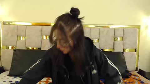 Snapshot of ling_ling24 chatting on 03-11-25, 03:16 ling ling24 online show from 03-11-25, 03:16