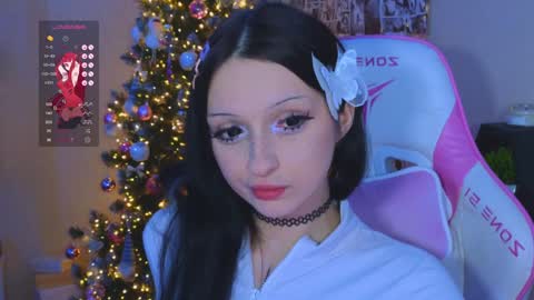 Lina online show from 12-26-24, 07:45