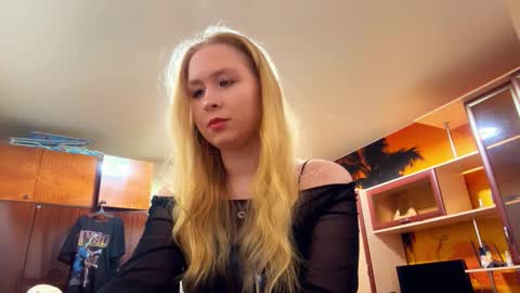 Rose online show from 02-15-26, 09:22