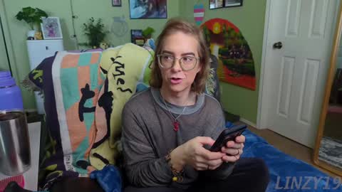 Linzy19 online show from 02-01-25, 05:16