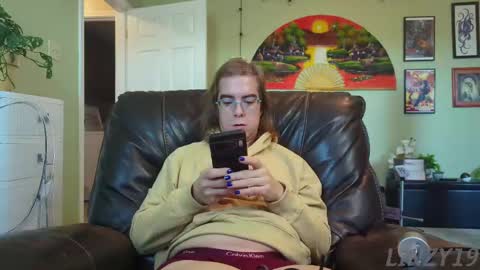 Linzy19 online show from 09-12-25, 03:01