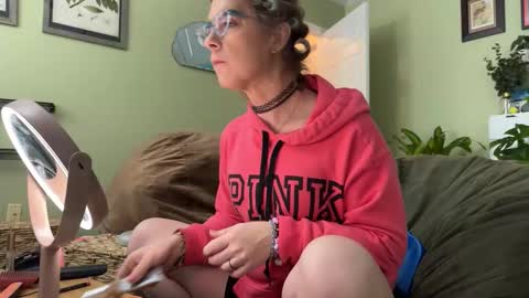 Linzy19 online show from 02-20-26, 03:01