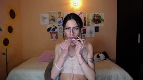 Lio online show from 02-05-25, 02:08