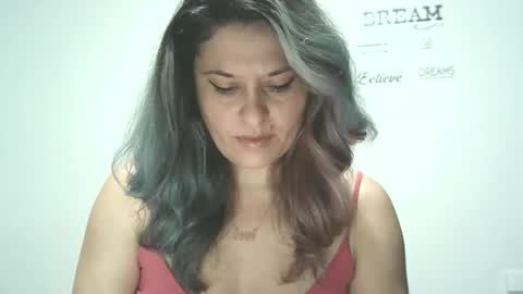 lionessmom online show from 11-04-25, 05:06