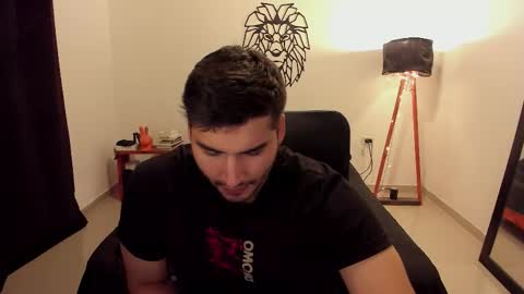 Lion online show from 01-08-26, 03:09