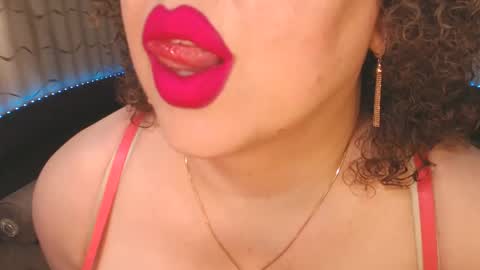 LIpsAddiction online show from 02-02-25, 01:52