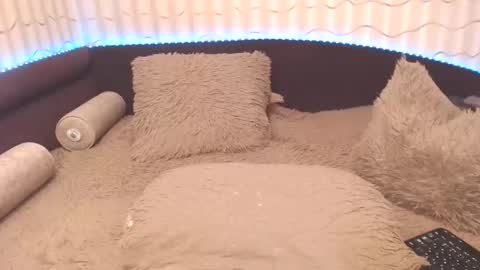 LIpsAddiction online show from 03-02-25, 02:00