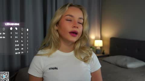 Amelia online show from 01-17-25, 12:10