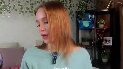 Lina online show from 01-19-26, 01:31