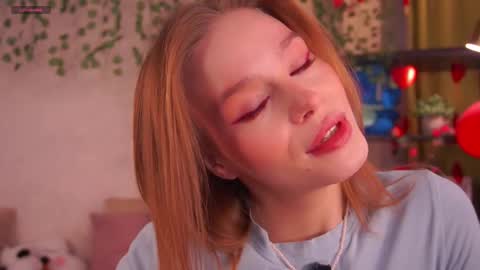 Lina online show from 02-19-26, 01:45