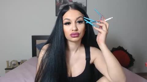 Lisa online show from 12-17-24, 09:05