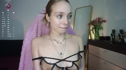 Lisa online show from 12-19-24, 12:23