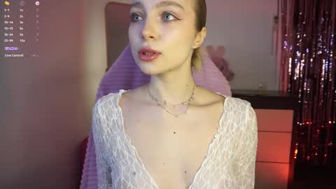 Lisa online show from 03-04-25, 09:18