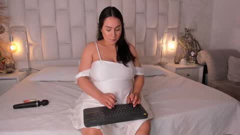 Snapshot of lisa_baker1 chatting on 01-09-26, 12:13 Lisa Baker online show from 01-09-26, 12:13