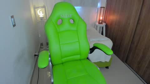 Lisa  online show from 03-08-25, 05:54