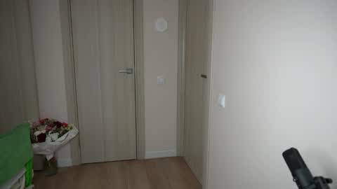 lisa_graham online show from 10-28-25, 04:27