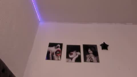 Lisa online show from 10-30-25, 02:13