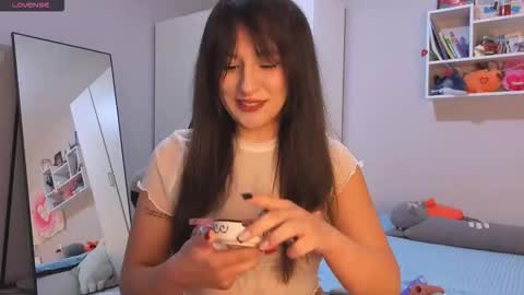 Lisa online show from 10-22-25, 12:22