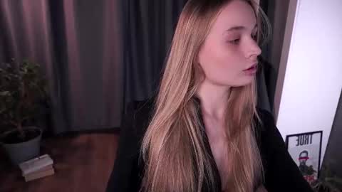 Elisabeth or Lisa online show from 11-02-25, 08:44